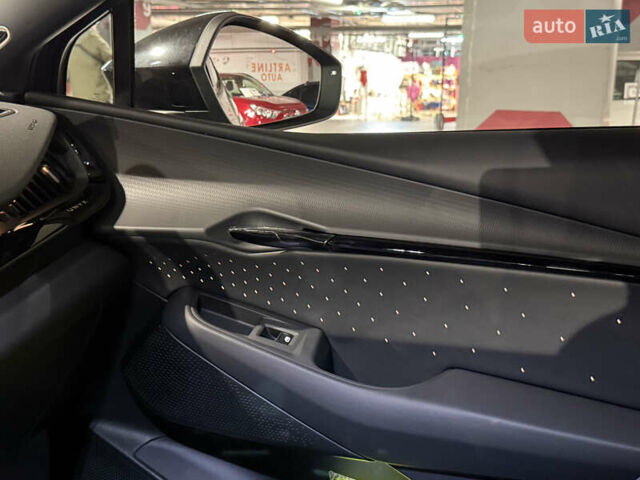 Синий Фольксваген ID. Unyx, объемом двигателя 0 л и пробегом 1 тыс. км за 29400 $, фото 32 на Automoto.ua