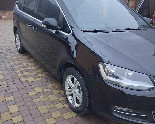 Чорний Фольксваген Suran, об'ємом двигуна 2 л та пробігом 299 тис. км за 12200 $, фото 12 на Automoto.ua