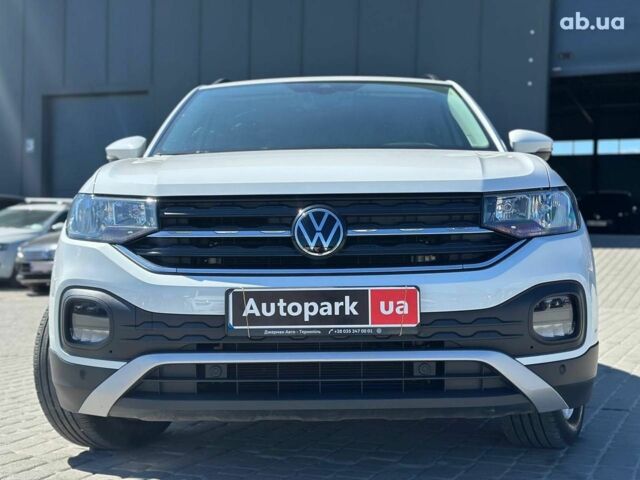 Белый Фольксваген T-Cross, объемом двигателя 1 л и пробегом 30 тыс. км за 22890 $, фото 1 на Automoto.ua