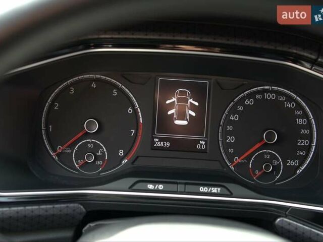 Белый Фольксваген T-Cross, объемом двигателя 1 л и пробегом 29 тыс. км за 21500 $, фото 33 на Automoto.ua