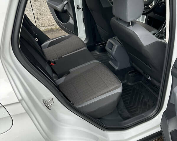 Фольксваген T-Cross 2021 в Житомире на Automoto.ua Белый Фольксваген T-Cross, объемом двигателя 1 л и пробегом 39 тыс. км за 19999 $, фото 12 на Automoto.ua