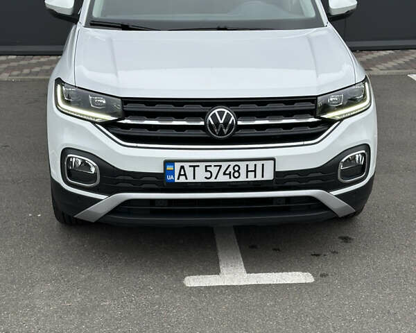 Фольксваген T-Cross 2021 в Житомире на Automoto.ua Белый Фольксваген T-Cross, объемом двигателя 1 л и пробегом 39 тыс. км за 19999 $, фото 2 на Automoto.ua