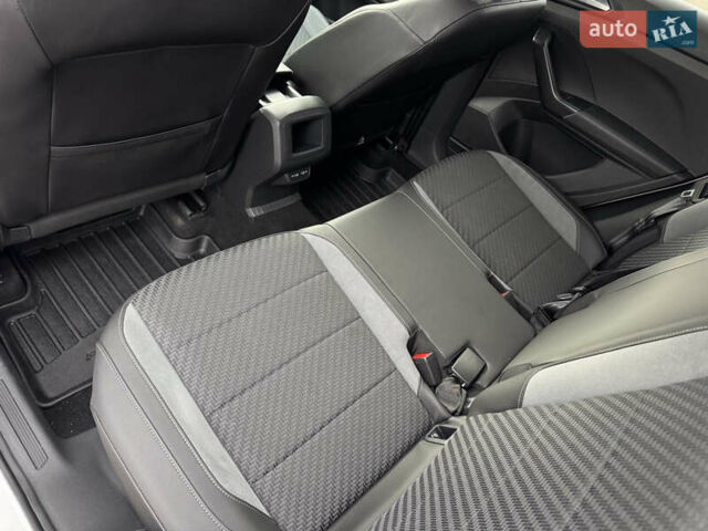 Белый Фольксваген T-Cross, объемом двигателя 1.5 л и пробегом 25 тыс. км за 29999 $, фото 20 на Automoto.ua