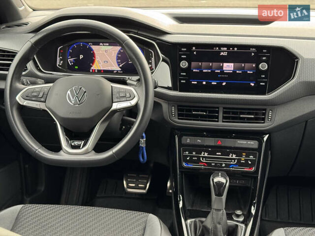 Білий Фольксваген T-Cross, об'ємом двигуна 1.5 л та пробігом 25 тис. км за 29499 $, фото 21 на Automoto.ua