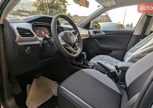 Белый Фольксваген T-Cross, объемом двигателя 1.2 л и пробегом 1 тыс. км за 21999 $, фото 62 на Automoto.ua