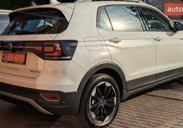 Белый Фольксваген T-Cross, объемом двигателя 1.2 л и пробегом 1 тыс. км за 21999 $, фото 48 на Automoto.ua