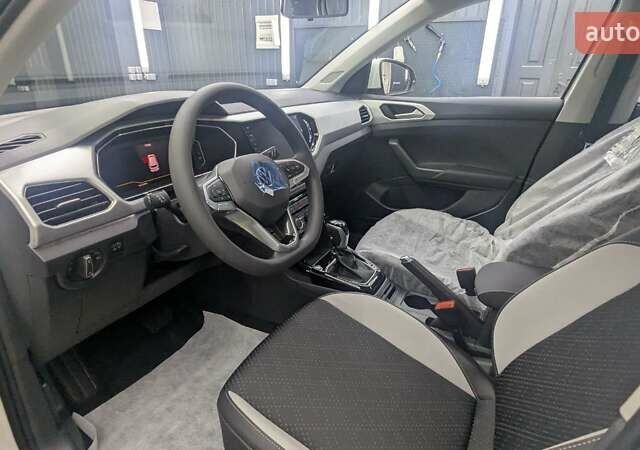 Белый Фольксваген T-Cross, объемом двигателя 1.2 л и пробегом 1 тыс. км за 21999 $, фото 31 на Automoto.ua