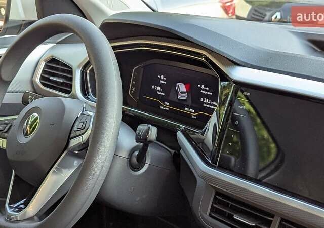 Белый Фольксваген T-Cross, объемом двигателя 1.2 л и пробегом 1 тыс. км за 21999 $, фото 71 на Automoto.ua