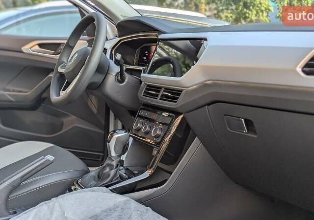 Белый Фольксваген T-Cross, объемом двигателя 1.2 л и пробегом 1 тыс. км за 21999 $, фото 80 на Automoto.ua
