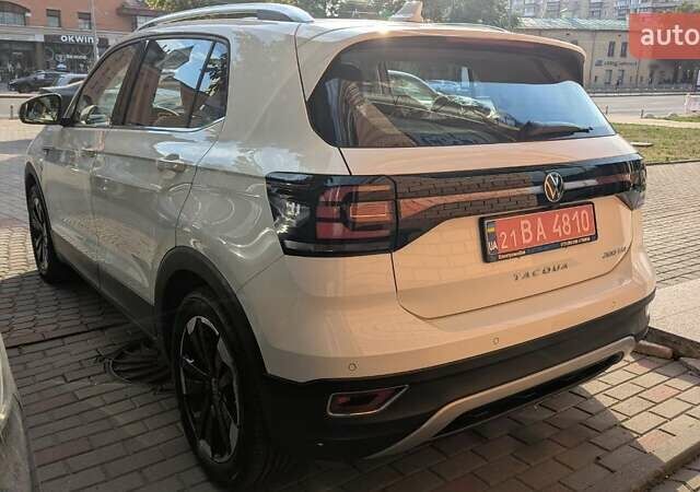 Белый Фольксваген T-Cross, объемом двигателя 1.2 л и пробегом 1 тыс. км за 21999 $, фото 16 на Automoto.ua