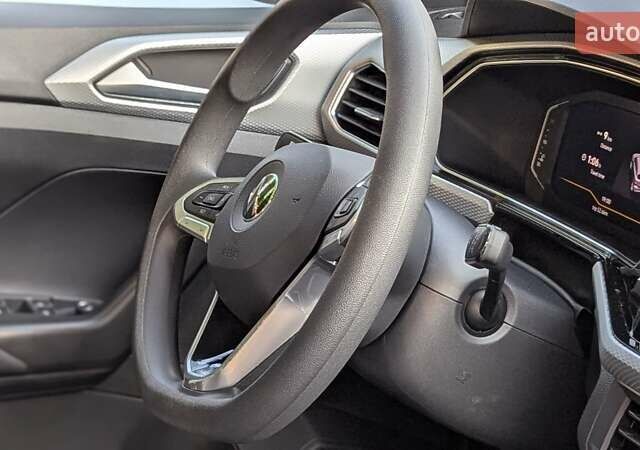 Белый Фольксваген T-Cross, объемом двигателя 1.2 л и пробегом 1 тыс. км за 21999 $, фото 75 на Automoto.ua