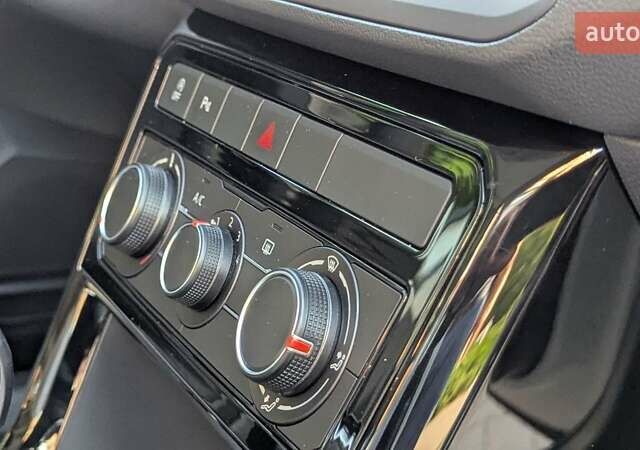 Белый Фольксваген T-Cross, объемом двигателя 1.2 л и пробегом 1 тыс. км за 21999 $, фото 73 на Automoto.ua