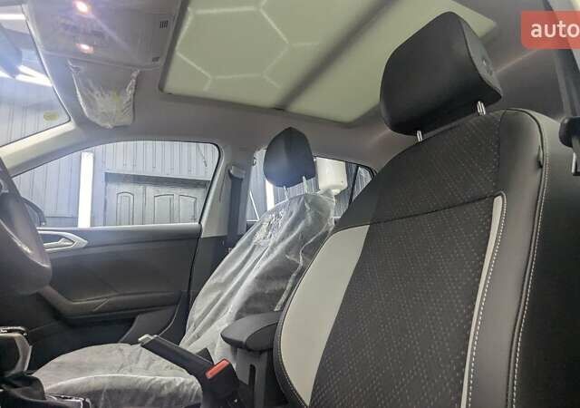 Белый Фольксваген T-Cross, объемом двигателя 1.2 л и пробегом 1 тыс. км за 21999 $, фото 29 на Automoto.ua