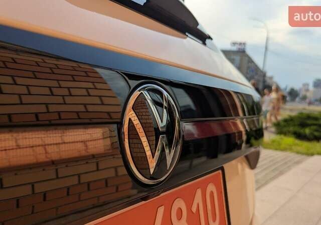 Белый Фольксваген T-Cross, объемом двигателя 1.2 л и пробегом 1 тыс. км за 21999 $, фото 43 на Automoto.ua