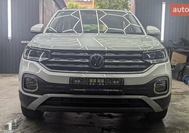 Белый Фольксваген T-Cross, объемом двигателя 1.2 л и пробегом 1 тыс. км за 21999 $, фото 82 на Automoto.ua