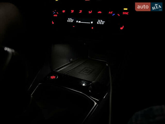 Чорний Фольксваген T-Cross, об'ємом двигуна 1.6 л та пробігом 119 тис. км за 23000 $, фото 38 на Automoto.ua