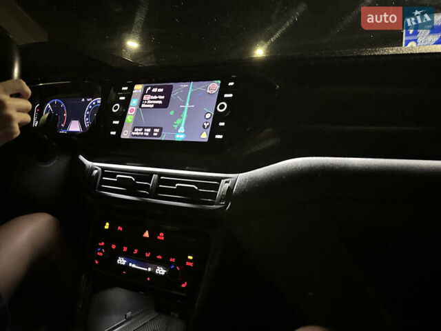 Чорний Фольксваген T-Cross, об'ємом двигуна 1.6 л та пробігом 119 тис. км за 23000 $, фото 37 на Automoto.ua