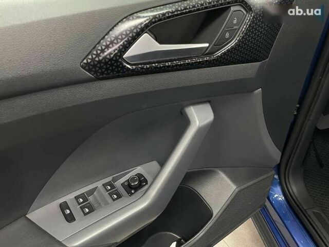 Фольксваген T-Cross, об'ємом двигуна 1.6 л та пробігом 135 тис. км за 19990 $, фото 17 на Automoto.ua