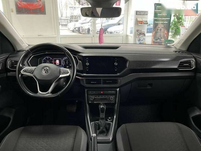 Фольксваген T-Cross, об'ємом двигуна 1.6 л та пробігом 135 тис. км за 19990 $, фото 28 на Automoto.ua