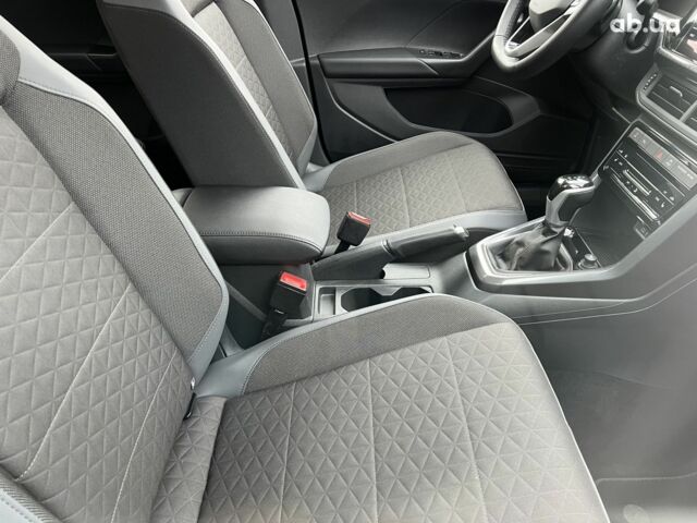 Фольксваген T-Cross, об'ємом двигуна 1 л та пробігом 5 тис. км за 27061 $, фото 12 на Automoto.ua