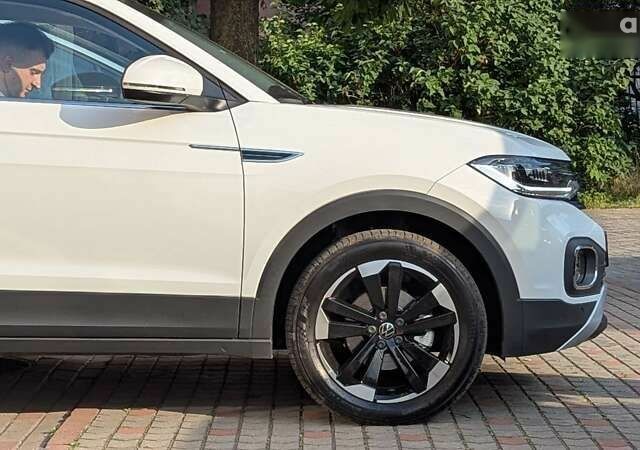 Фольксваген T-Cross, объемом двигателя 1.2 л и пробегом 1 тыс. км за 21999 $, фото 8 на Automoto.ua