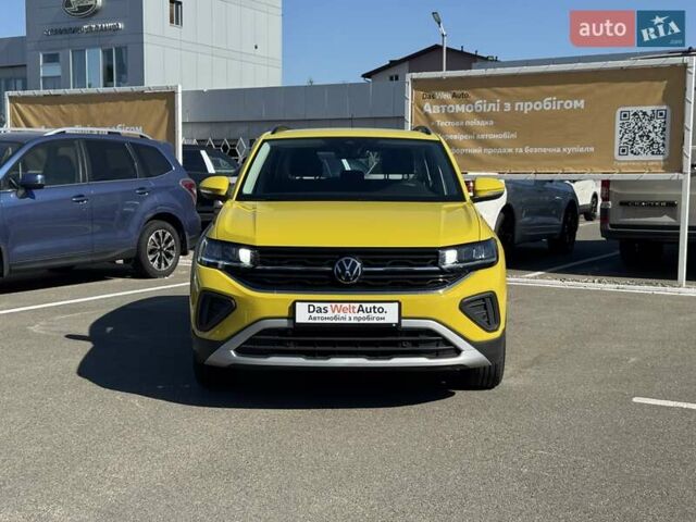 Жовтий Фольксваген T-Cross, об'ємом двигуна 1 л та пробігом 20 тис. км за 22200 $, фото 1 на Automoto.ua