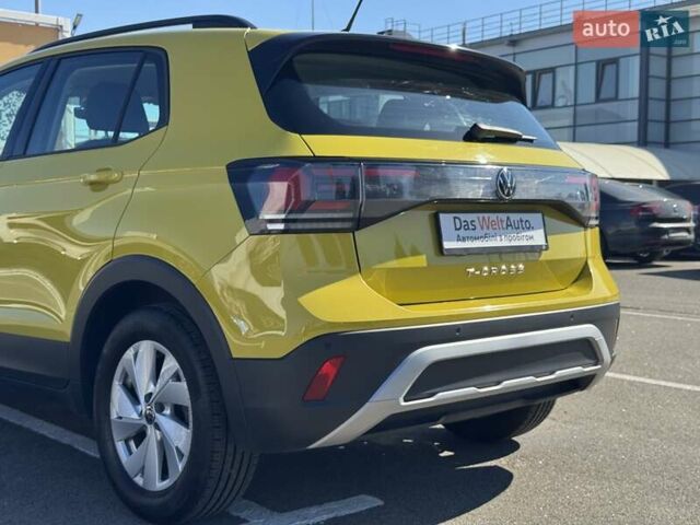 Жовтий Фольксваген T-Cross, об'ємом двигуна 1 л та пробігом 20 тис. км за 22200 $, фото 8 на Automoto.ua