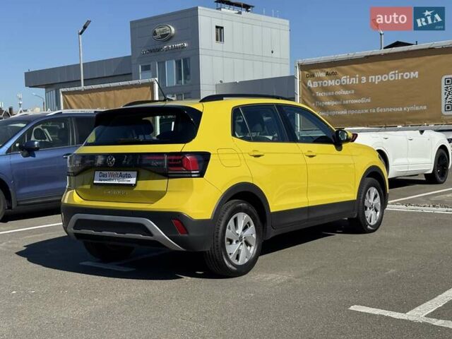 Жовтий Фольксваген T-Cross, об'ємом двигуна 1 л та пробігом 20 тис. км за 22200 $, фото 3 на Automoto.ua
