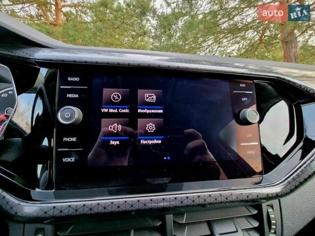 Серый Фольксваген T-Cross, объемом двигателя 1.6 л и пробегом 115 тыс. км за 24950 $, фото 73 на Automoto.ua
