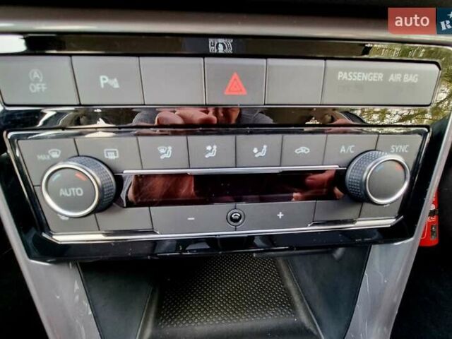 Серый Фольксваген T-Cross, объемом двигателя 1.6 л и пробегом 115 тыс. км за 22999 $, фото 59 на Automoto.ua