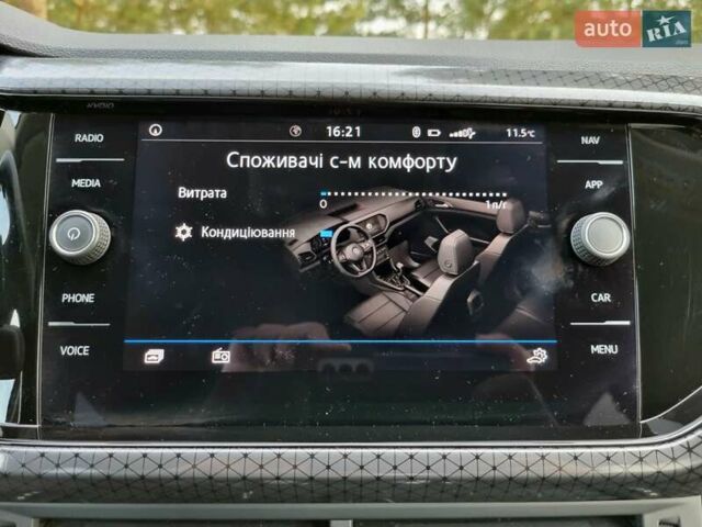 Серый Фольксваген T-Cross, объемом двигателя 1.6 л и пробегом 115 тыс. км за 23999 $, фото 83 на Automoto.ua