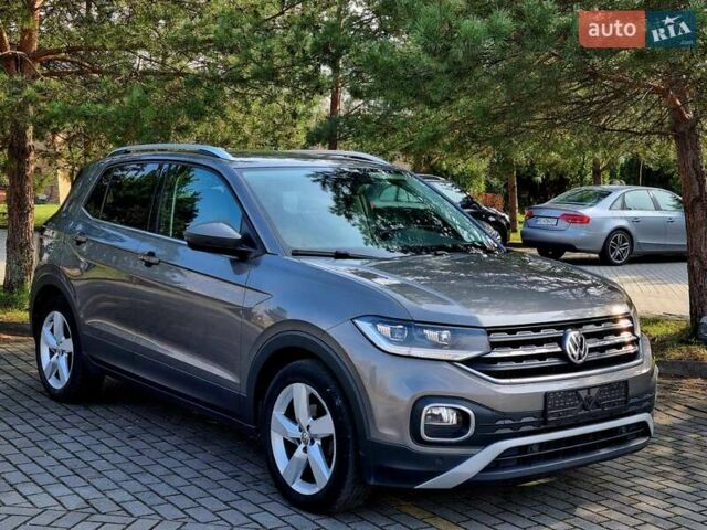 Серый Фольксваген T-Cross, объемом двигателя 1.6 л и пробегом 115 тыс. км за 23999 $, фото 18 на Automoto.ua