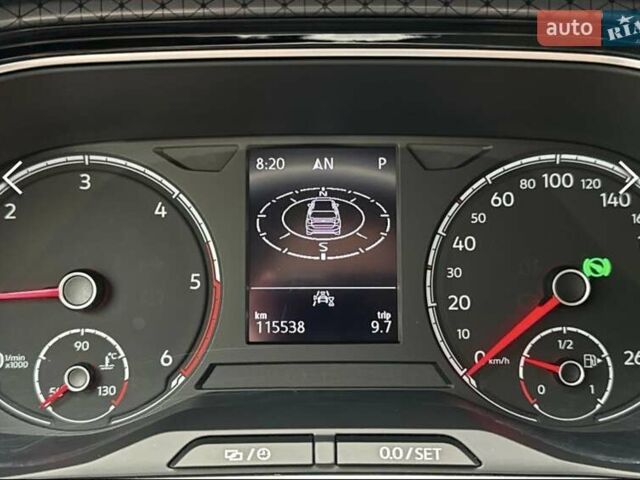 Серый Фольксваген T-Cross, объемом двигателя 1.6 л и пробегом 115 тыс. км за 23999 $, фото 1 на Automoto.ua