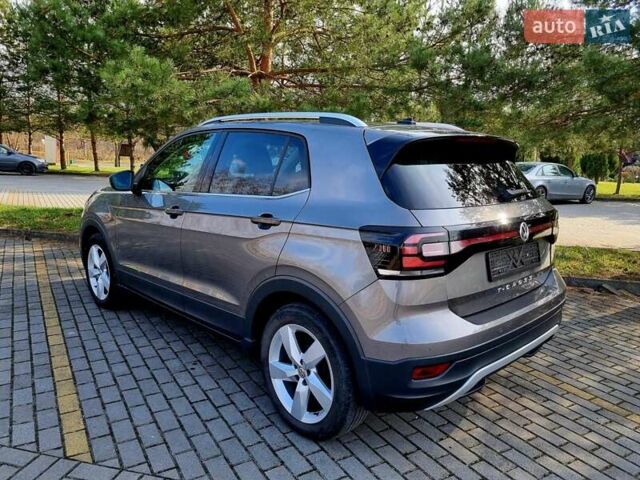 Серый Фольксваген T-Cross, объемом двигателя 1.6 л и пробегом 115 тыс. км за 23499 $, фото 35 на Automoto.ua