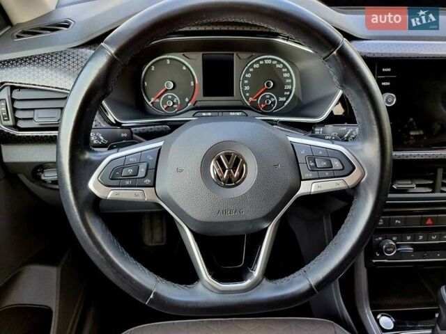 Серый Фольксваген T-Cross, объемом двигателя 1.6 л и пробегом 115 тыс. км за 22999 $, фото 45 на Automoto.ua