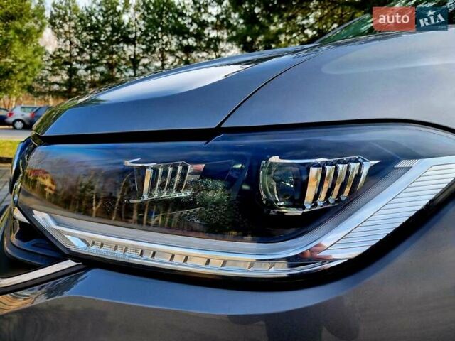 Серый Фольксваген T-Cross, объемом двигателя 1.6 л и пробегом 115 тыс. км за 23499 $, фото 24 на Automoto.ua