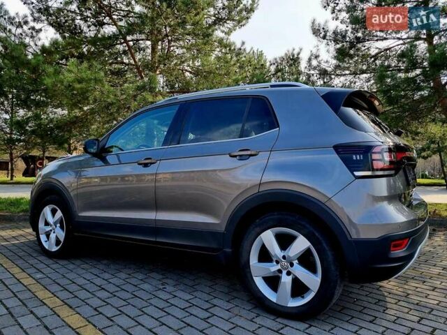 Серый Фольксваген T-Cross, объемом двигателя 1.6 л и пробегом 115 тыс. км за 22999 $, фото 13 на Automoto.ua