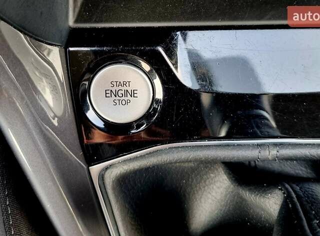 Серый Фольксваген T-Cross, объемом двигателя 1.6 л и пробегом 115 тыс. км за 22999 $, фото 56 на Automoto.ua