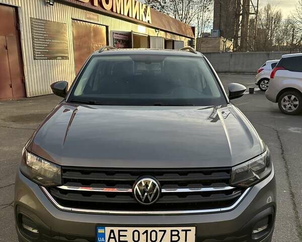 Сірий Фольксваген T-Cross, об'ємом двигуна 1 л та пробігом 42 тис. км за 20700 $, фото 3 на Automoto.ua