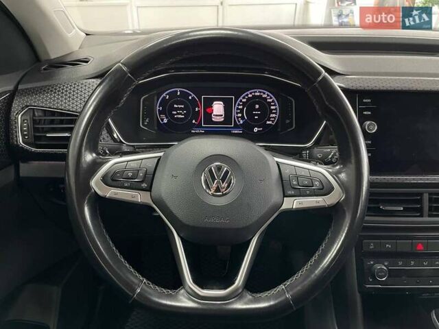 Синий Фольксваген T-Cross, объемом двигателя 1.6 л и пробегом 135 тыс. км за 19990 $, фото 24 на Automoto.ua