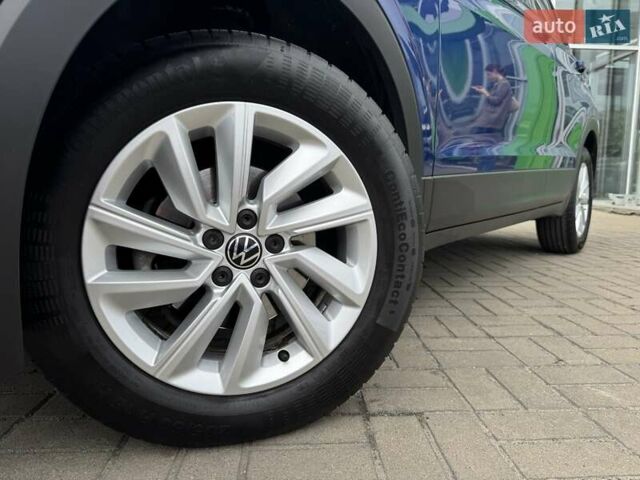 Синий Фольксваген T-Cross, объемом двигателя 1 л и пробегом 35 тыс. км за 19300 $, фото 2 на Automoto.ua