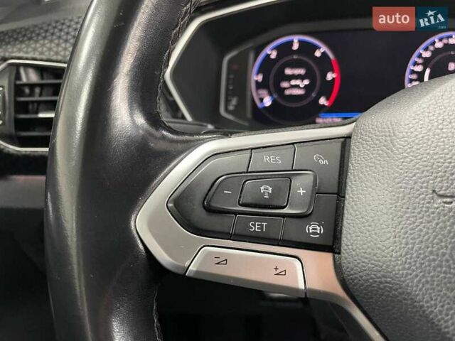 Синий Фольксваген T-Cross, объемом двигателя 1.6 л и пробегом 135 тыс. км за 19990 $, фото 23 на Automoto.ua