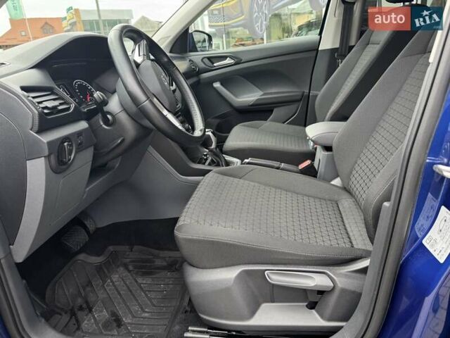 Синий Фольксваген T-Cross, объемом двигателя 1 л и пробегом 35 тыс. км за 19300 $, фото 15 на Automoto.ua