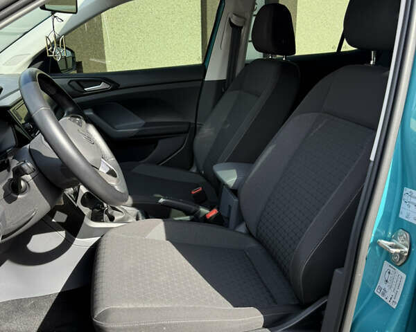 Синий Фольксваген T-Cross, объемом двигателя 1 л и пробегом 14 тыс. км за 18700 $, фото 8 на Automoto.ua