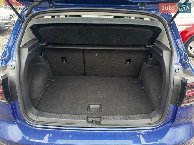 Фольксваген T-Cross 2020 в Киеве на Automoto.ua Синий Фольксваген T-Cross, объемом двигателя 1.6 л и пробегом 137 тыс. км за 19950 $, фото 9 на Automoto.ua