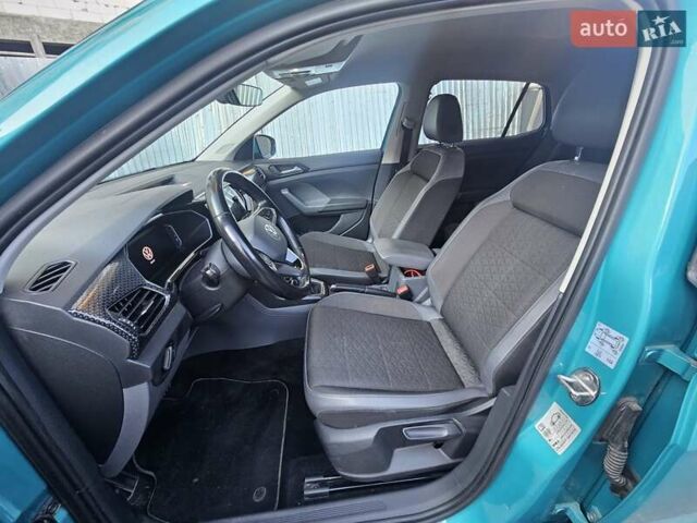 Синий Фольксваген T-Cross, объемом двигателя 1 л и пробегом 57 тыс. км за 19500 $, фото 7 на Automoto.ua