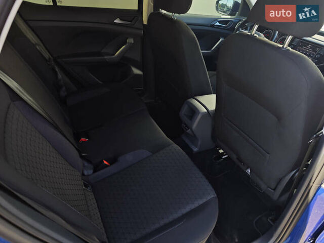 Фольксваген T-Cross 2021 в Кропивницком (Кировограде) на Automoto.ua Синий Фольксваген T-Cross, объемом двигателя 1 л и пробегом 25 тыс. км за 17083 $, фото 15 на Automoto.ua