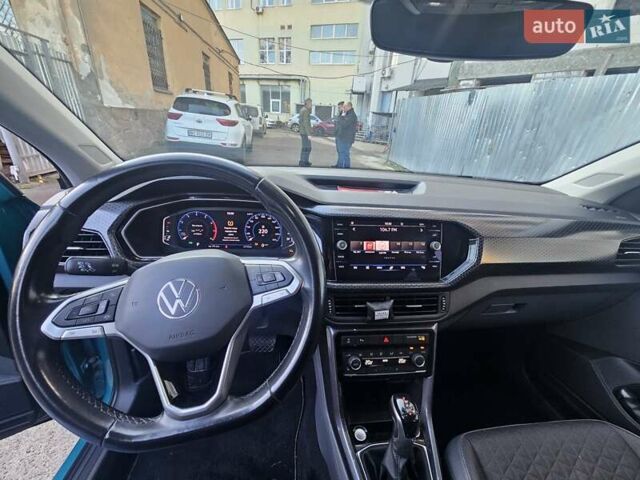 Синий Фольксваген T-Cross, объемом двигателя 1 л и пробегом 57 тыс. км за 19500 $, фото 10 на Automoto.ua