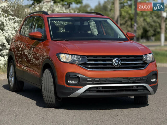 Помаранчевий Фольксваген T-Cross, об'ємом двигуна 1 л та пробігом 79 тис. км за 18500 $, фото 3 на Automoto.ua