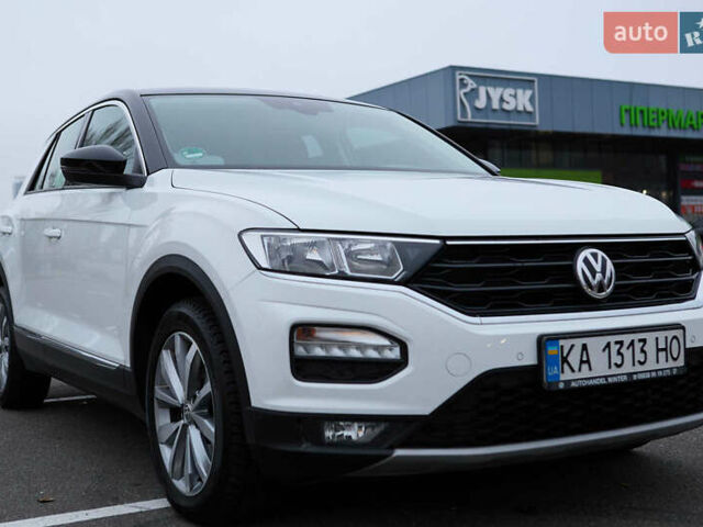 Белый Фольксваген Ти-Рок, объемом двигателя 1.97 л и пробегом 159 тыс. км за 23000 $, фото 1 на Automoto.ua